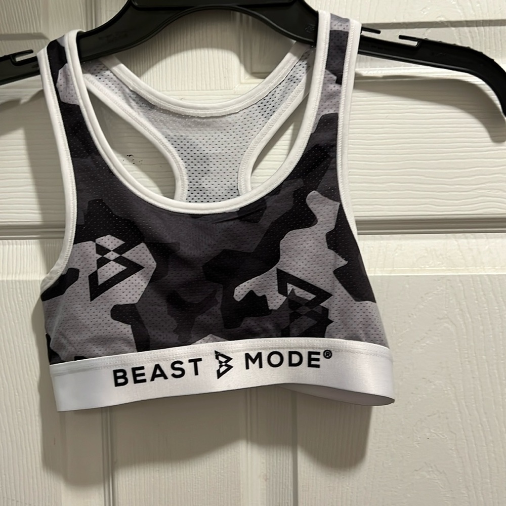 Sports bra